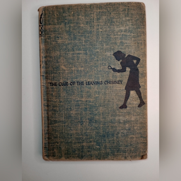 Grosset & Dunlap Other - VINTAGE 1949 Nancy Drew Book The Clue Of The Leaning Chimney